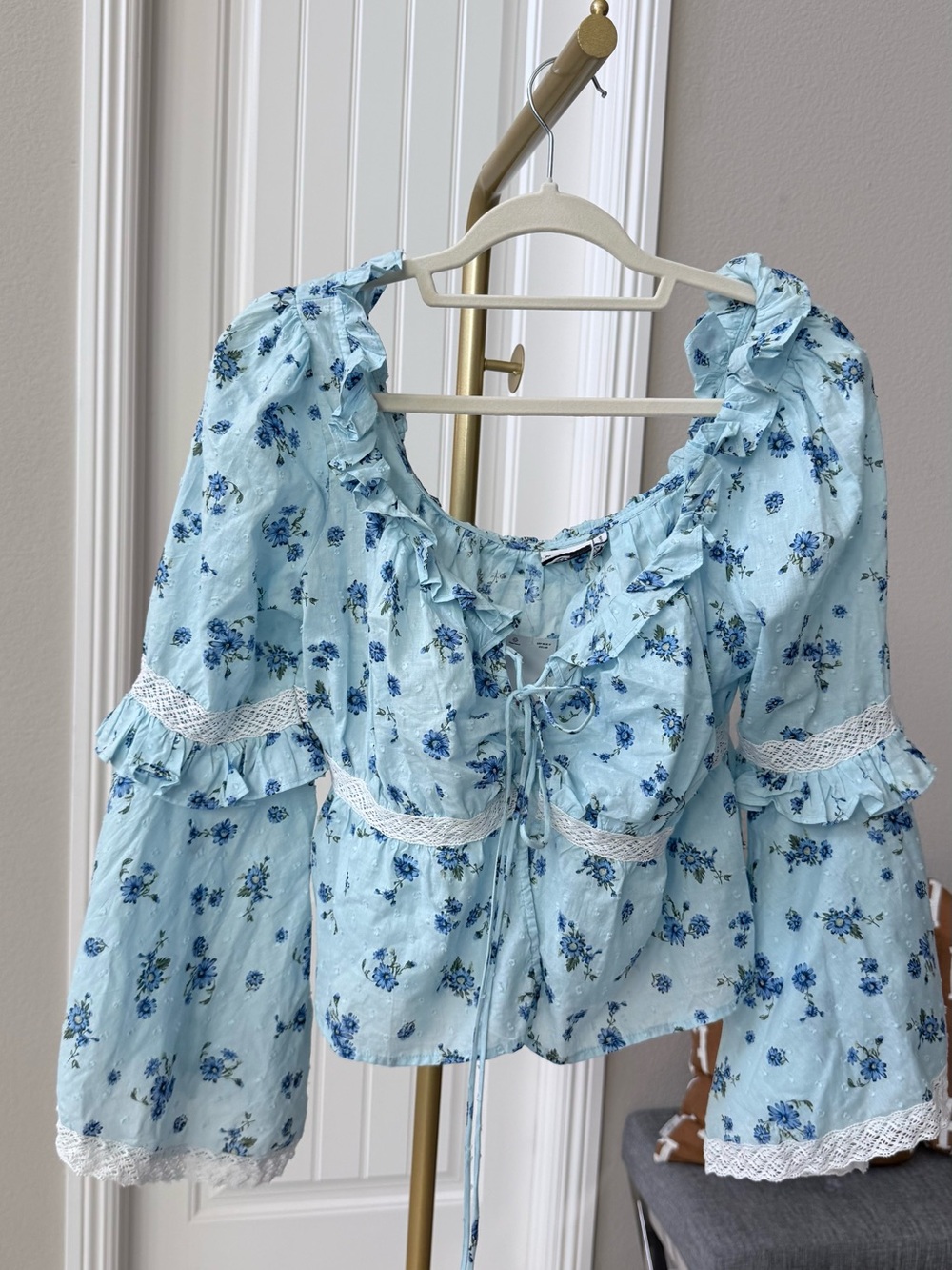 ASOS Floral Bell Sleeve Cotton Crop Blouse size 14 same as XL
